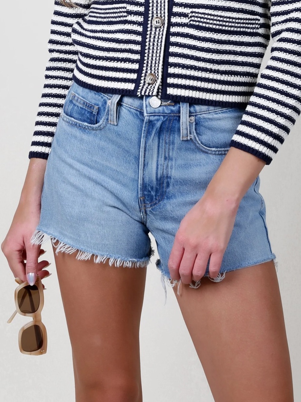 Frame The Vintage Relaxed Denim Shorts : 25